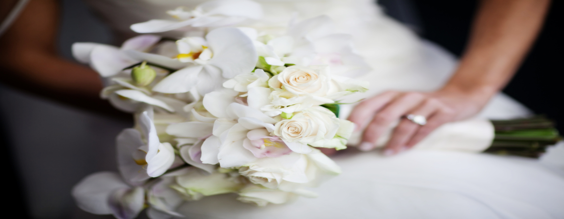 What Wedding Flowers Are Appropriate For 5 Different Faiths?